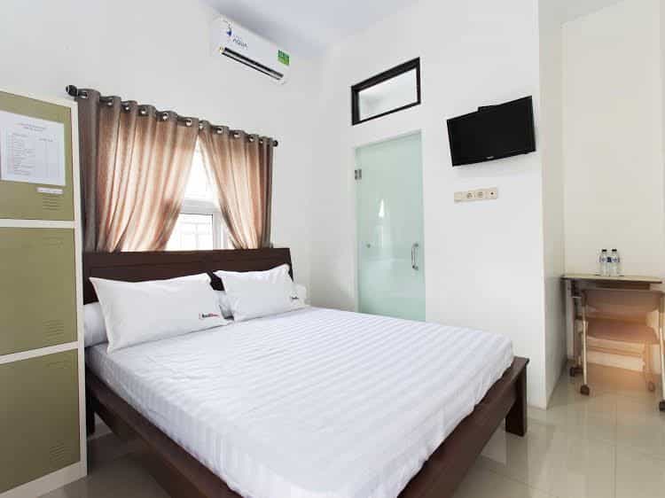 RedDoorz near Sudirman Station RedDoorz near Sudirman Station