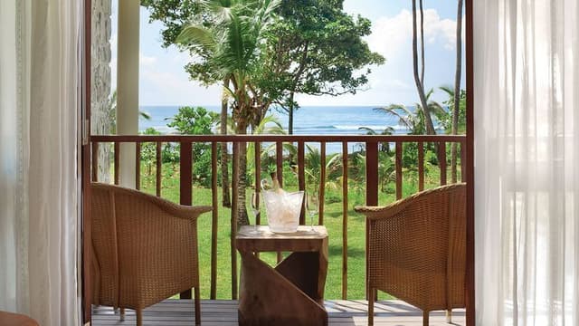 SINGLE SEA VIEW