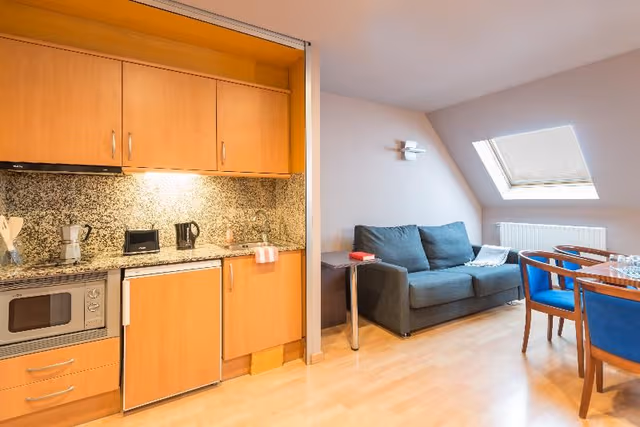 APARTMENT CAPACITY 5 TWO BEDROOMS