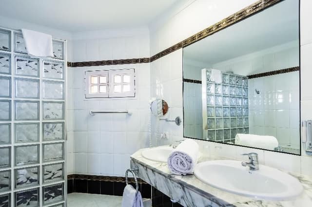 APARTMENT SUPERIOR