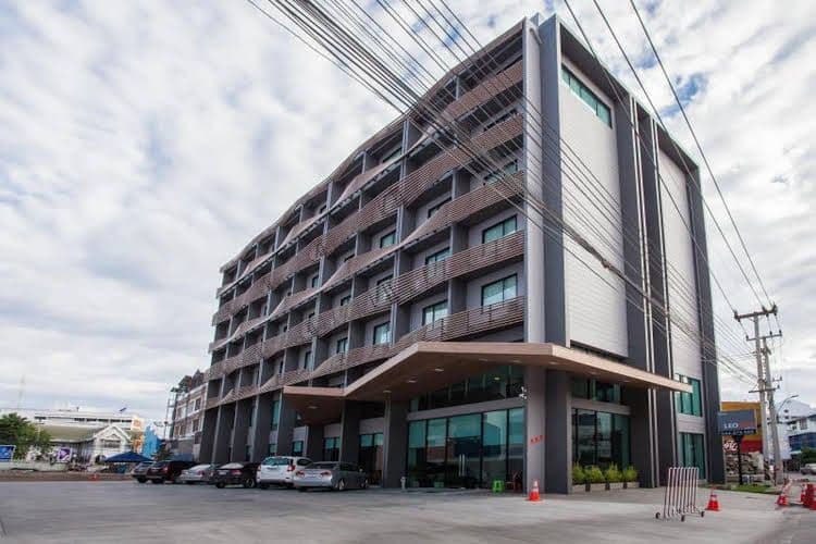 โรงแรมลีโอซอ โรงแรมลีโอซอ