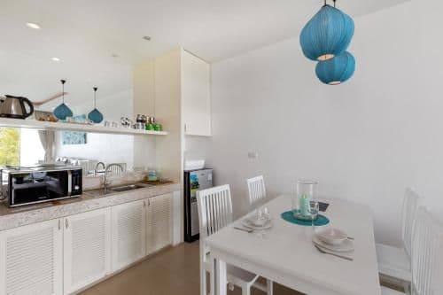 Grand Seaview Pool Suite