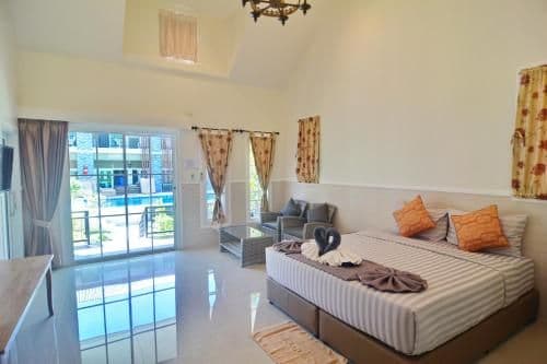 Deluxe Bungalow with Garden View