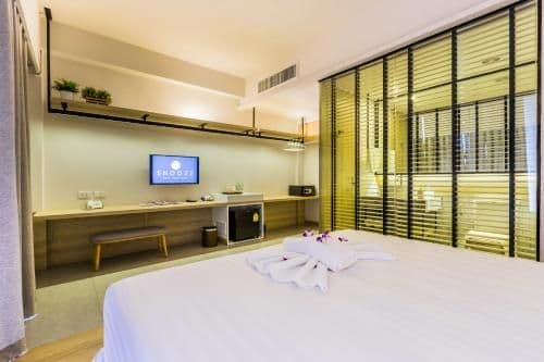 Deluxe Double Room with Balcony
