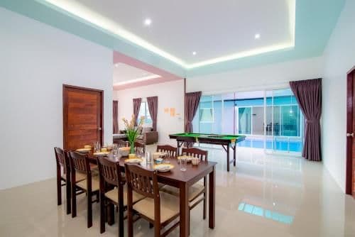 Six-Bedroom House with Private Pool