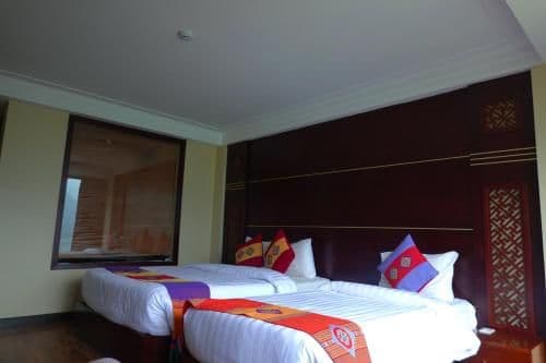 Deluxe Double or Twin Room with Mountain View