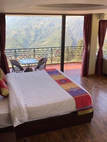 Junior Suite with Mountain View