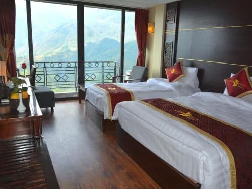 Deluxe Double or Twin Room with Mountain View