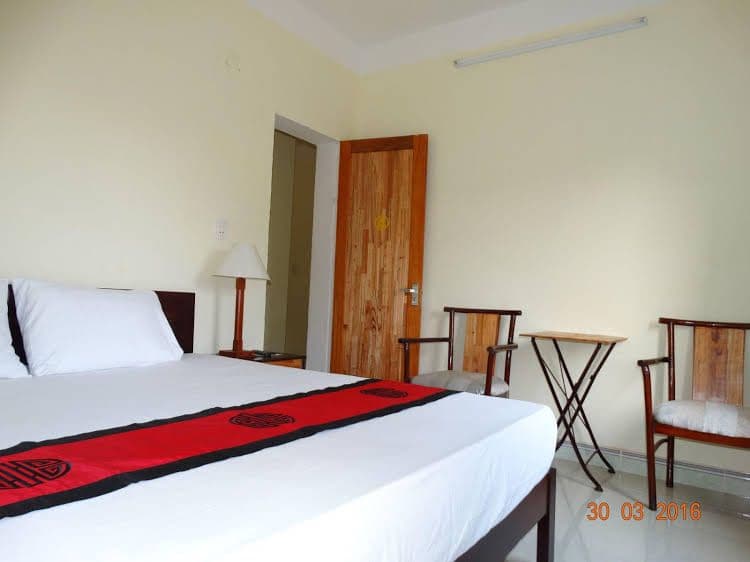 Yellow House Homestay Yellow House Homestay