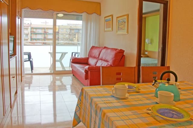 APARTMENT CAPACITY 4
