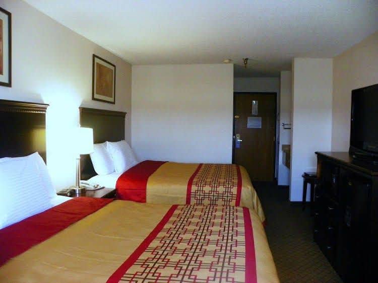 Royalton Inn and Suites Royalton Inn and Suites