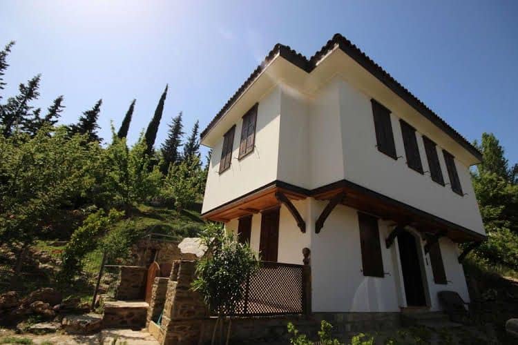 Stonehouse By Ipek Stonehouse By Ipek