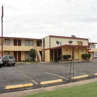 Regency Inn and Suites0