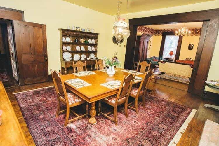 Old Caledonian Bed and Breakfast