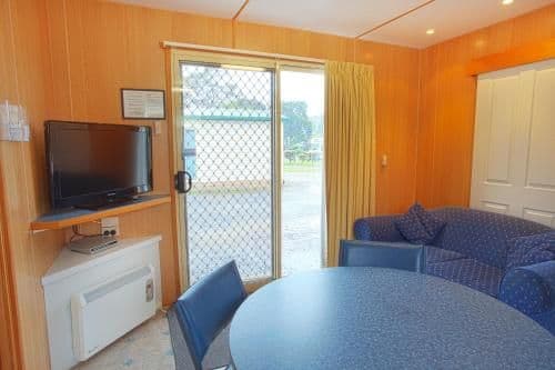 Deluxe Family Cabin
