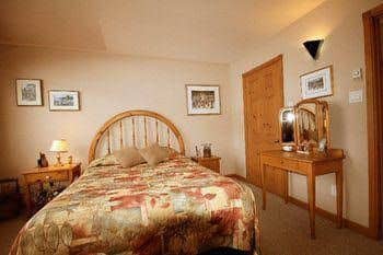 La Clairiere Tremblant Resort Lodging La Clairiere Tremblant Resort Lodging
