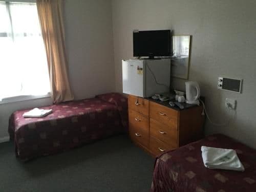 Twin Room with Shower