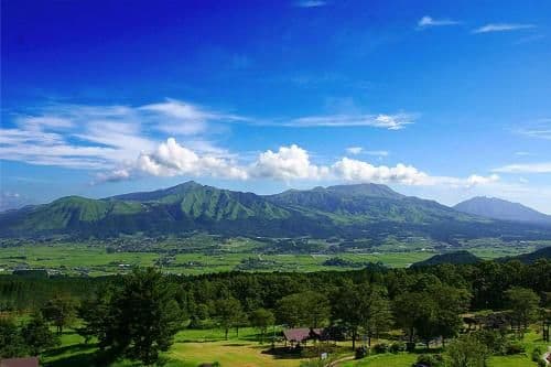 Triple Room with Mountain View - Non-Smoking
