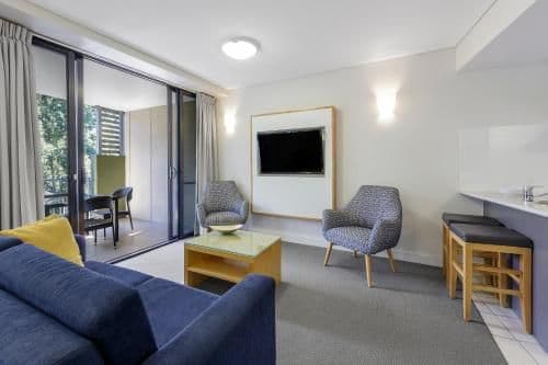 One-Bedroom Deluxe Apartment - Non-Smoking