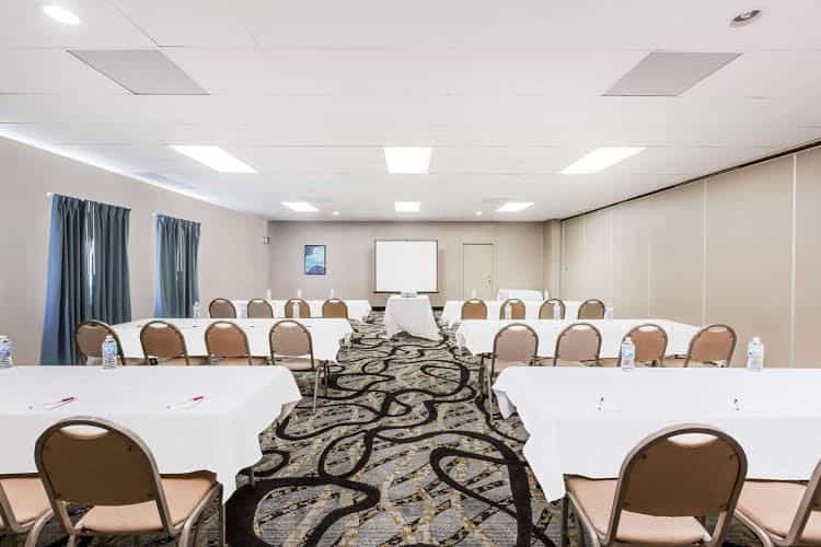 Ramada Ankeny