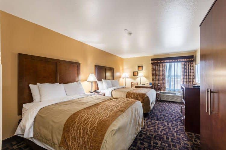 Comfort Inn and Suites Comfort Inn and Suites