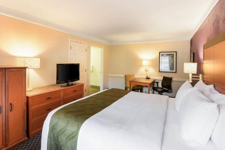 Quality Inn and Suites Quality Inn and Suites