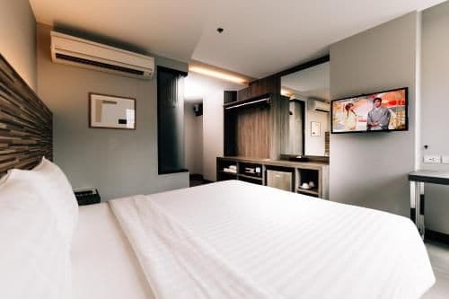 Modern Deluxe Room