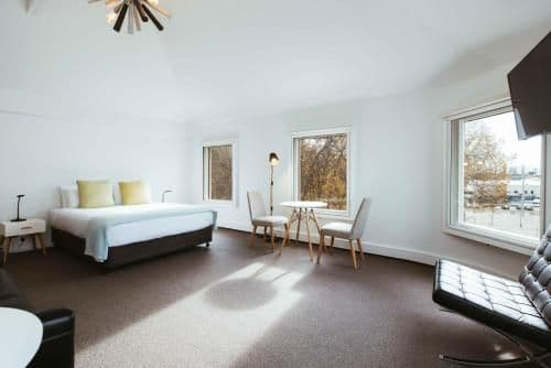 Studio Queen Apartment 2