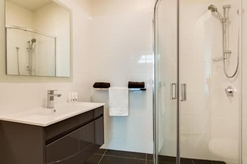 Premier Queen Apartment 1
