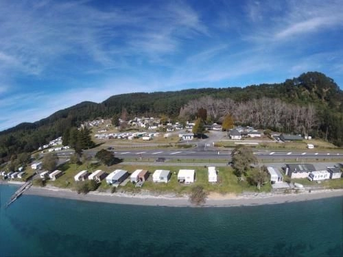 Motutere Bay Holiday Park2