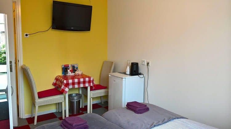 Bed and Breakfast Amsterdam Holy Dove Bed and Breakfast Amsterdam Holy Dove