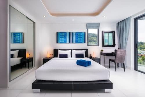 One-Bedroom Suite with Private Pool