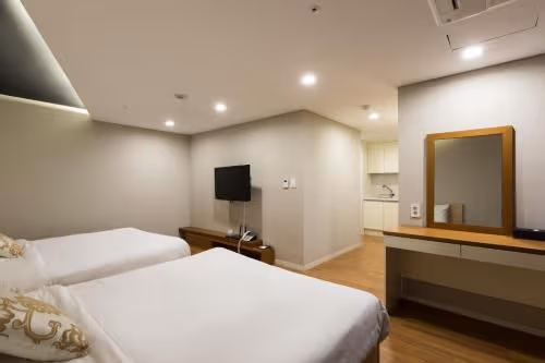 Premier Twin Room