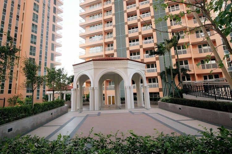 MaxStays Max Style @ The Venice Residences MaxStays Max Style @ The Venice Residences