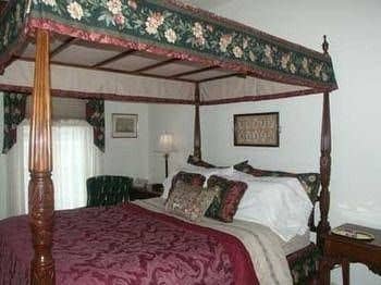 Inn At The Canal Bed and Breakfast Inn At The Canal Bed and Breakfast