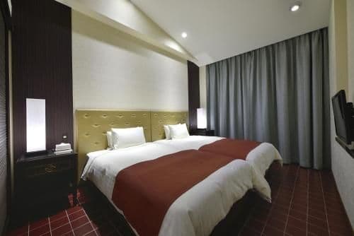 Premium Twin Room