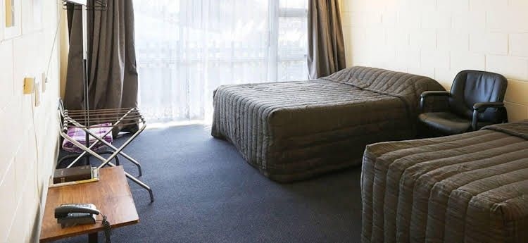Raceway Motel2