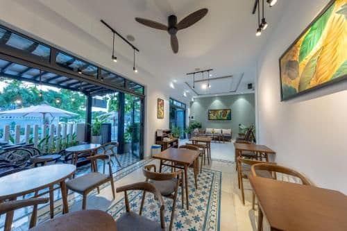 Deluxe Double Room with Balcony | 1 year voucher to freely change your stay date