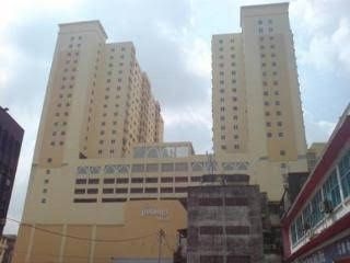 Aleesya Inn0