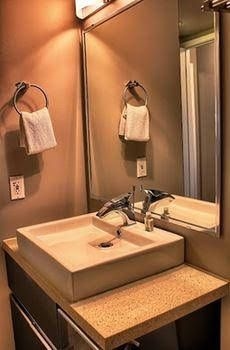 Obasa Suites Saskatoon0