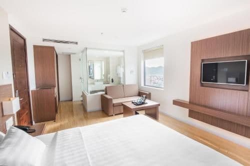 Deluxe Double Room with City View and Balcony