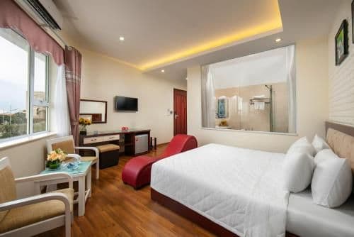 Suite with Mountain View