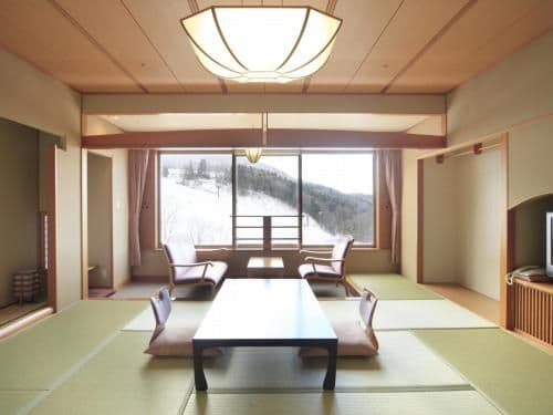 Japanese-Style Room - Non-Smoking - South Building