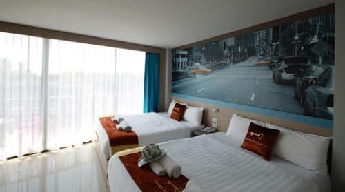 Deluxe Family Room