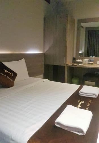 Standard Queen Room