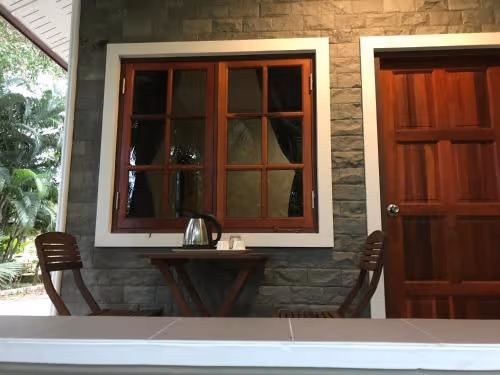 Two-Bedroom Bungalow with Kitchen