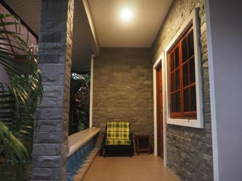 Two-Bedroom Bungalow with Kitchen