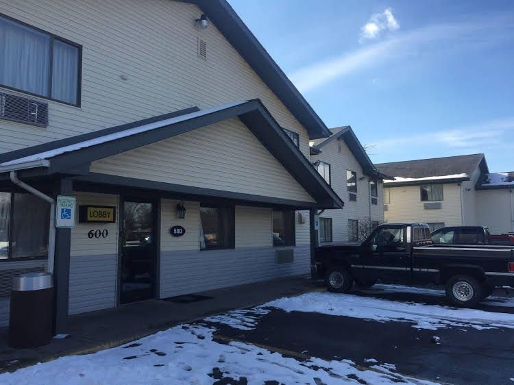 Coldwater Motel0