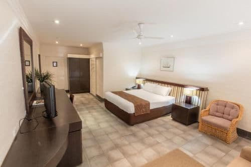 Premium King Room with Lake View