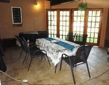 Suzis Place Guest Rooms0